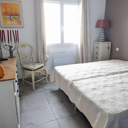 Agde, 5 Pieces, 6 Personnes - Fr-1-387-198 Villa